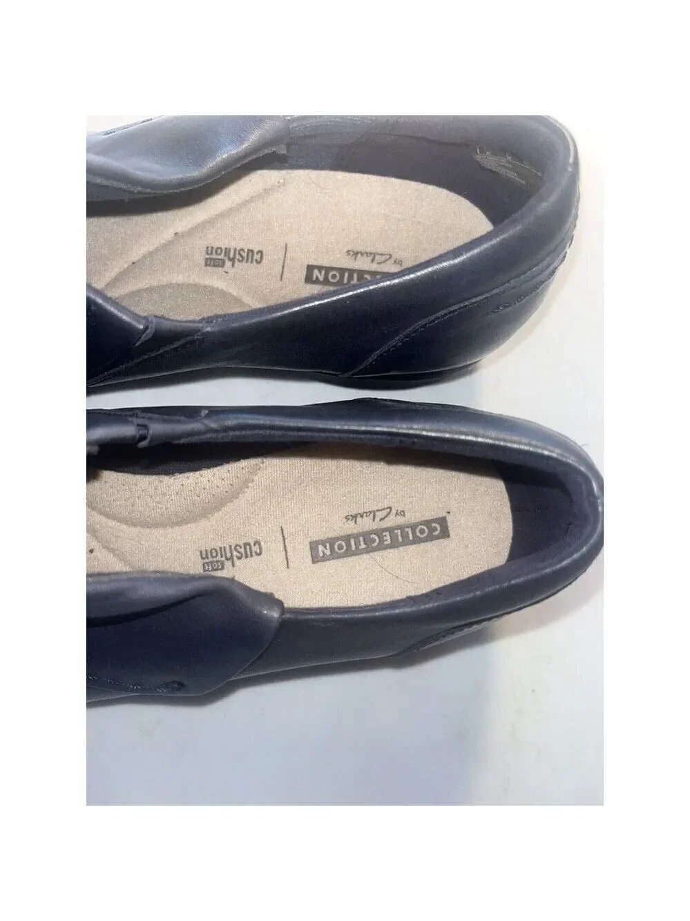CLARKS SOFT CUSHION BLUE LEATHER SLIP ON LOAFER SIZE 7 W